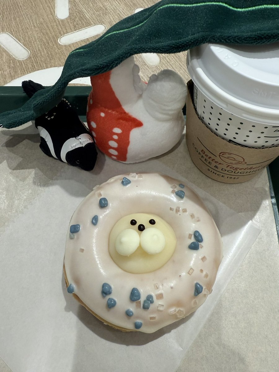 GacchiRika's tweet photo. クリスピークリームドーナツ
ミルキーアザラシ🦭✨ https://t.co/AjCxClNmbh