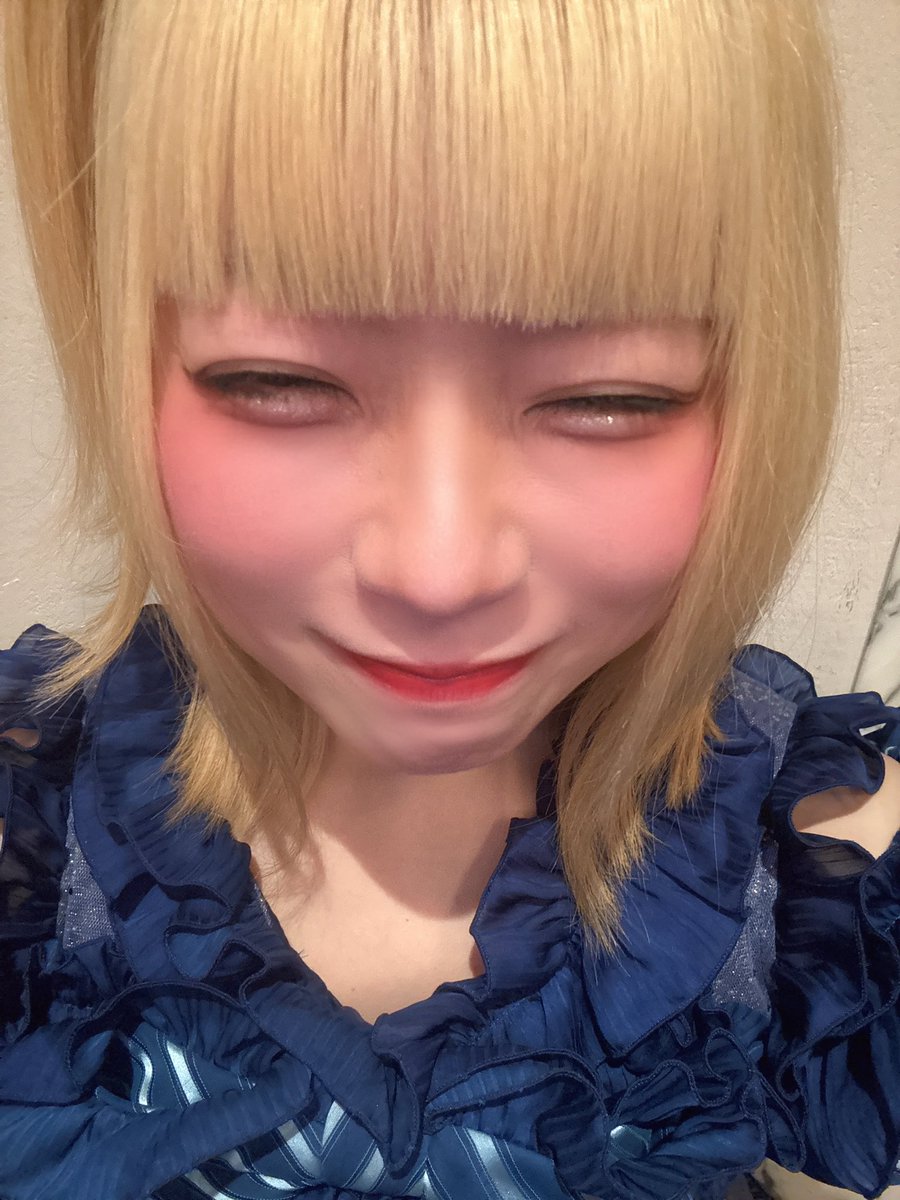 oto_ppc's tweet photo. ( ◠‿◠ ) この絵文字に似ていると話題に⁉️ https://t.co/Reu2usSk5T