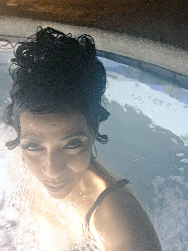 jazz1565's tweet photo. ❤️ this Arizona 🔥 Hot Tub tonight!!!! https://t.co/kUaqMcatna
