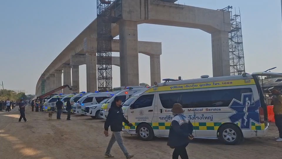 MatichonOnline's tweet image. อัพเดต เหตุรถไฟชนเครนถล่ม โคราช บาดเจ็บ 55 เสียชีวิต 22 ราย
.
14 มกราคม - เกิดอุบัติเหตุเครนยกสะพานรถไฟความเร็วสูง ถล่มทับขวางทางรถไฟ ที่บ้านถนนคต ต.สีคิ้ว อ.สีคิ้ว จ.นครราชสีมา ทำให้ขบวน 21 กรุงเทพอภิวัฒน์ – อุบลราชธานี ที่กำลังเดินทางมา เบรกไม่ทัน…