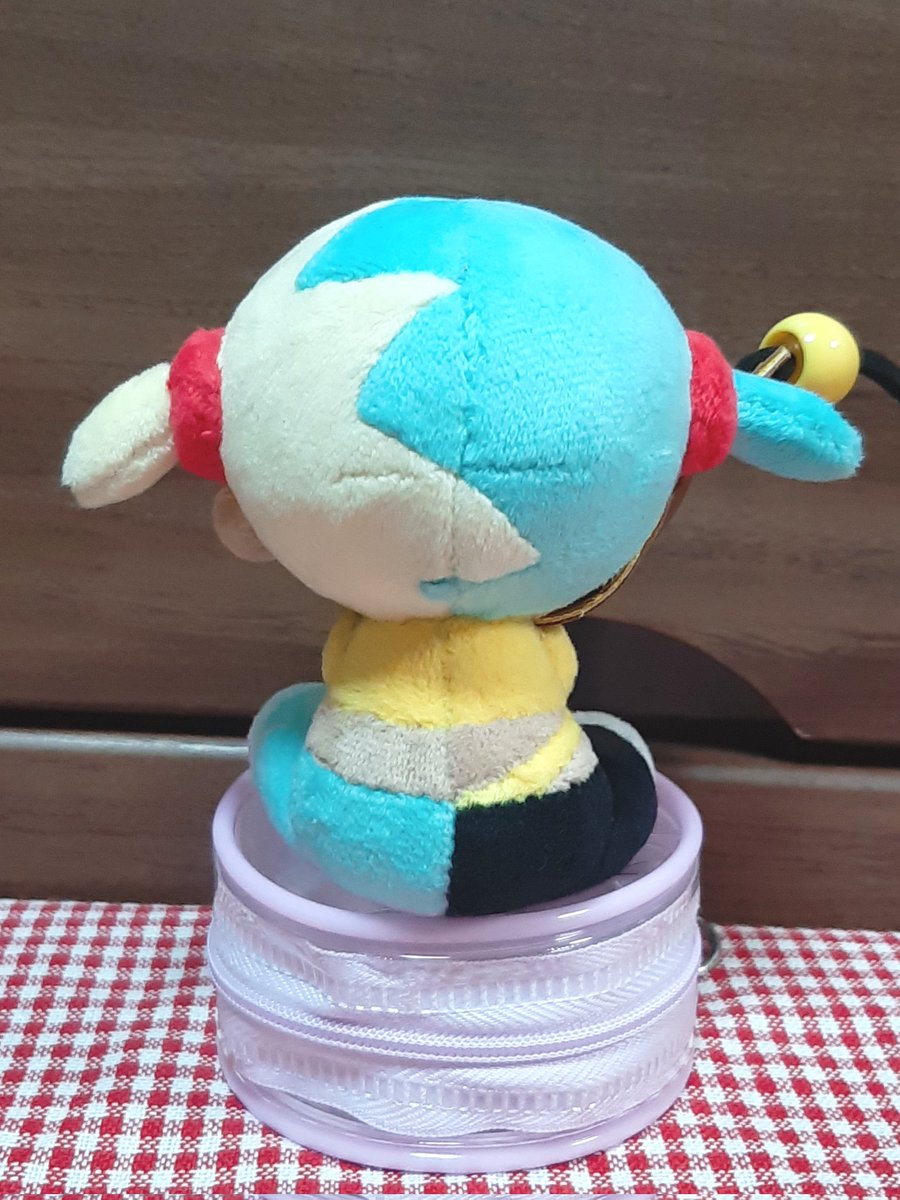 新年一つ目の作品は、ポケモンZAのきんのカナリィぬい💛
縫い合わせが多くて大変だったけど、満足いく可愛いぬいが作れた!
ゲームみたいにお金増えてくれ～😆

伏様(<a href="/yvc07190426/">伏</a>)の型紙を使わせていただきました。ありがとうございます。
#ポケモン手芸部 #IINUi