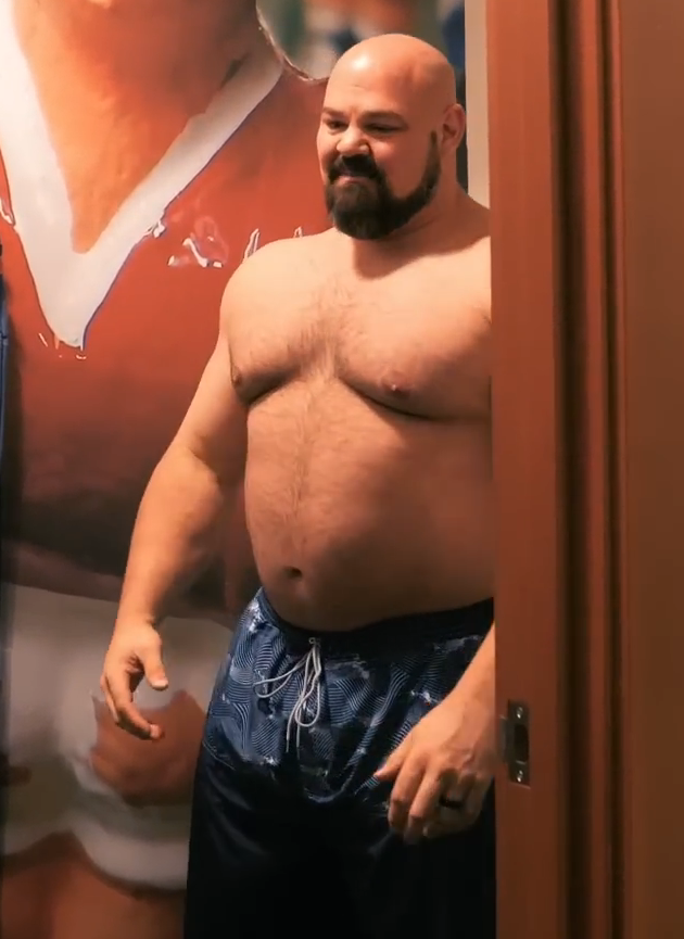 Strongman Lover tweet media