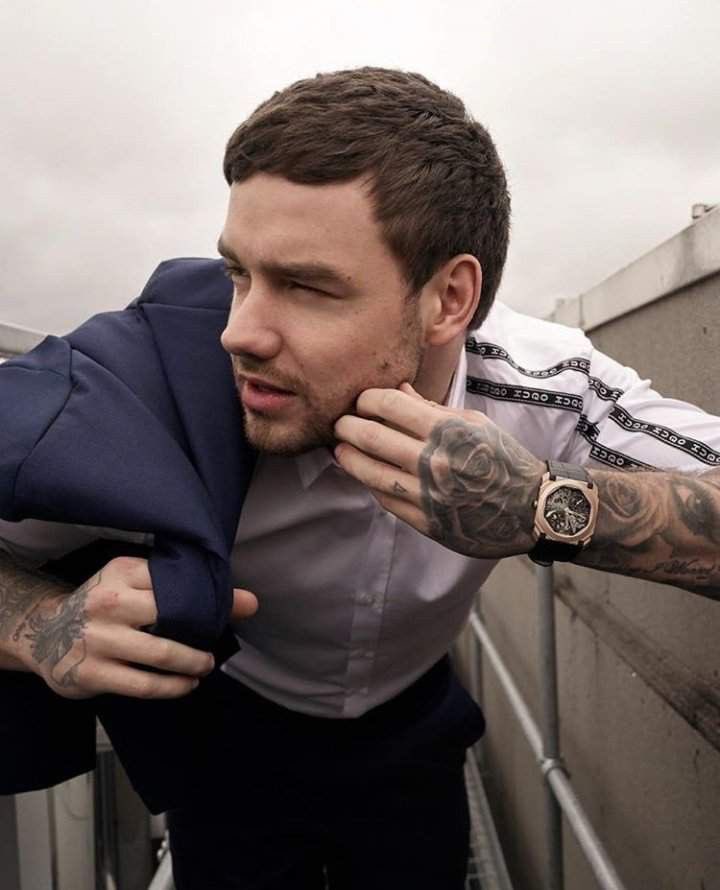 TinaS71's tweet photo. There is something quietly admirable about how Liam lets music speak for him. His voice carries meaning without needing to explain itself.
#ReleaseLP2 #KeepLiamsLegacyAlive #LetsDoThisForLiam #HonoringLiam #LoveYouLiam #LiamPayne #ZaynMalik #KeepFightingForLiam #WhereisLP2 https://t.co/58mYUJq1BU