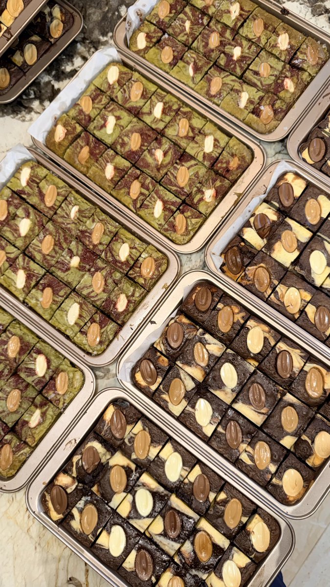 aMrazing's tweet image. Halo~ wkwkwkkw

Anyway, salah satu kunci utama makanan enak adalah hati yang gembira ketika bikin. If you bake when you’re sad, angry, or upset, rasa makanannya pasti beda. I believe we transfer our emotions into our cooking.