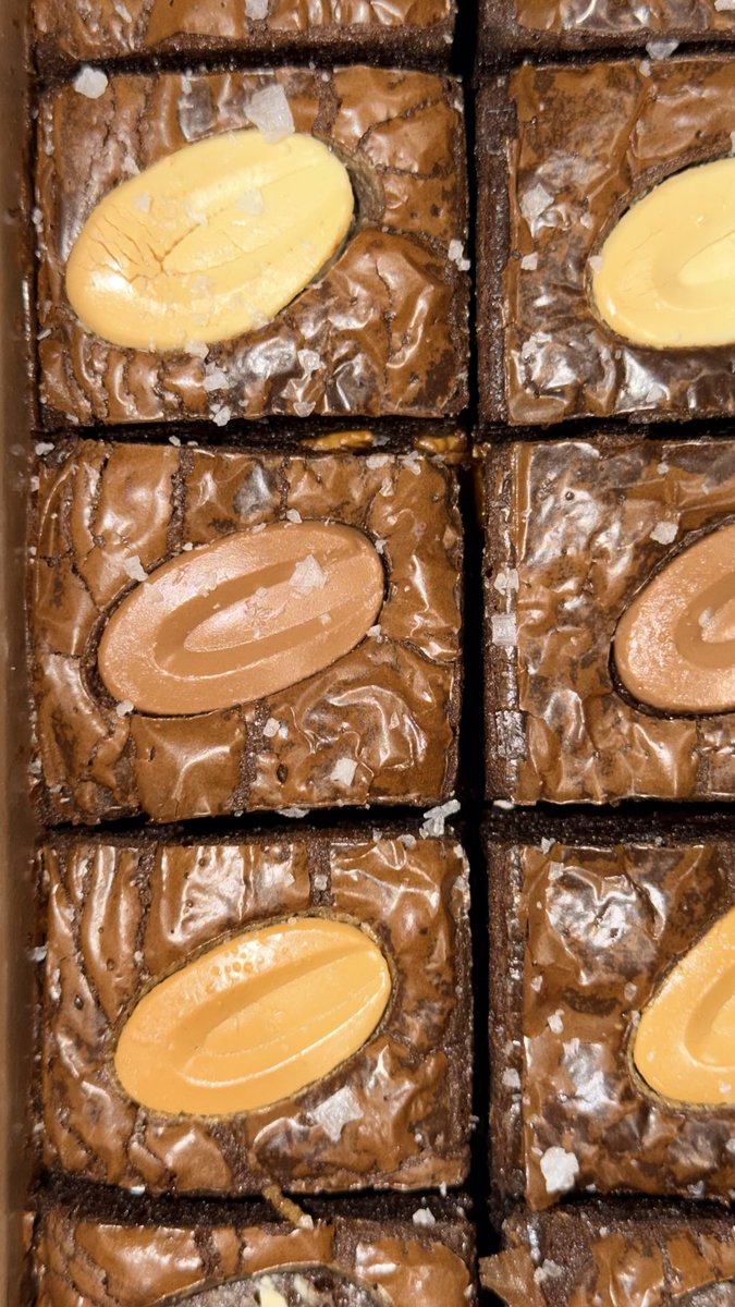 aMrazing's tweet image. Halo~ wkwkwkkw

Anyway, salah satu kunci utama makanan enak adalah hati yang gembira ketika bikin. If you bake when you’re sad, angry, or upset, rasa makanannya pasti beda. I believe we transfer our emotions into our cooking.