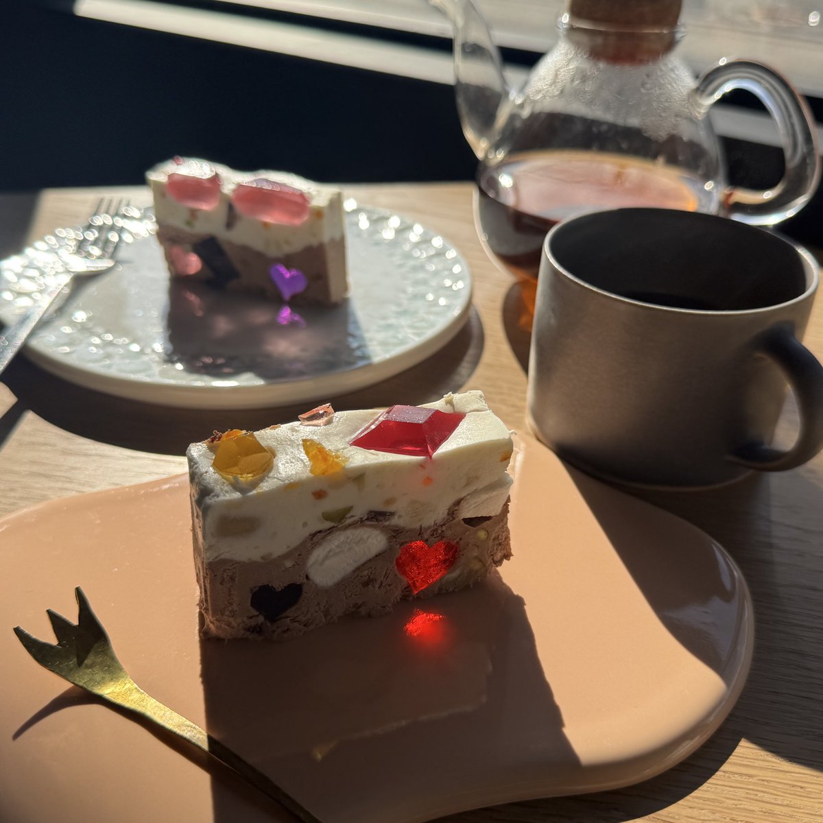 harapecolab's tweet image. 毎年大人気の冬限定【宝石のカッサータ〜ショコラオランジェ〜】

切る場所によって断面に色々なハートが透けて輝きます✨

harapecolab.com/products/%E5%8…