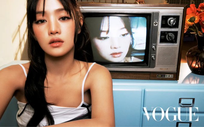 mothercircle's tweet image. She is so stunning like it's kind of absurd 💔
#MINNIE #민니 #มินนี่