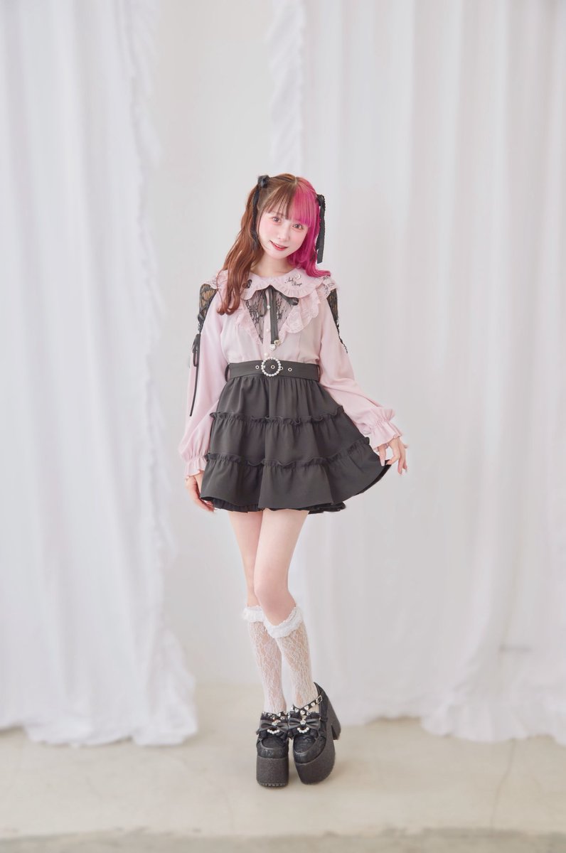 ziraichan_sub's tweet photo. これはMetuのAI加工です。笑
私のリアルな普通の全身写真はこれ。 https://t.co/IE9YNZLv8p