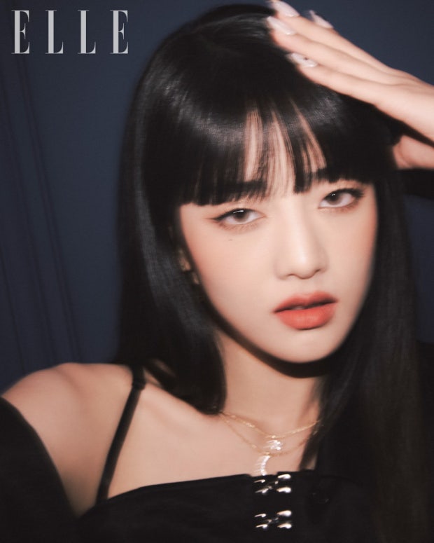 mothercircle's tweet image. She is so stunning like it's kind of absurd 💔
#MINNIE #민니 #มินนี่