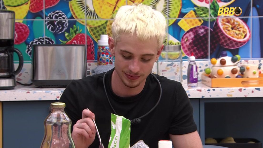 SeriesBrasil's tweet image. Juliano sobre colocar ketchup no macarrão:

"Minha namorada não gosta e fala que é paladar infantil". #BBB26