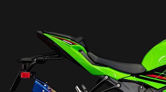 新着情報／／ ＜＜ZX-6R 2026年モデル＞＞ 新型ZX-6Rへの適合アイテム