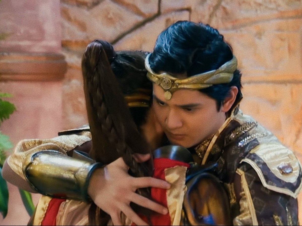 Nayeia_'s tweet image. Random delusion. What if Hedrik is still alive? He would’ve been the best candidate for Armea’s husband.

Given how loyal his Ada was to Armea’s Ado and how close Adamus and Hedrik— says a lot about his character.

Way more trustworthy than Soldarius.☹️

#SanggreILoveYouSoMuch