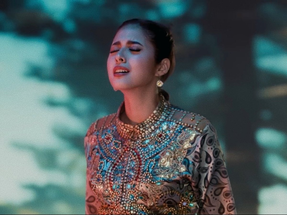 Nayeia_'s tweet image. Random delusion. What if Hedrik is still alive? He would’ve been the best candidate for Armea’s husband.

Given how loyal his Ada was to Armea’s Ado and how close Adamus and Hedrik— says a lot about his character.

Way more trustworthy than Soldarius.☹️

#SanggreILoveYouSoMuch