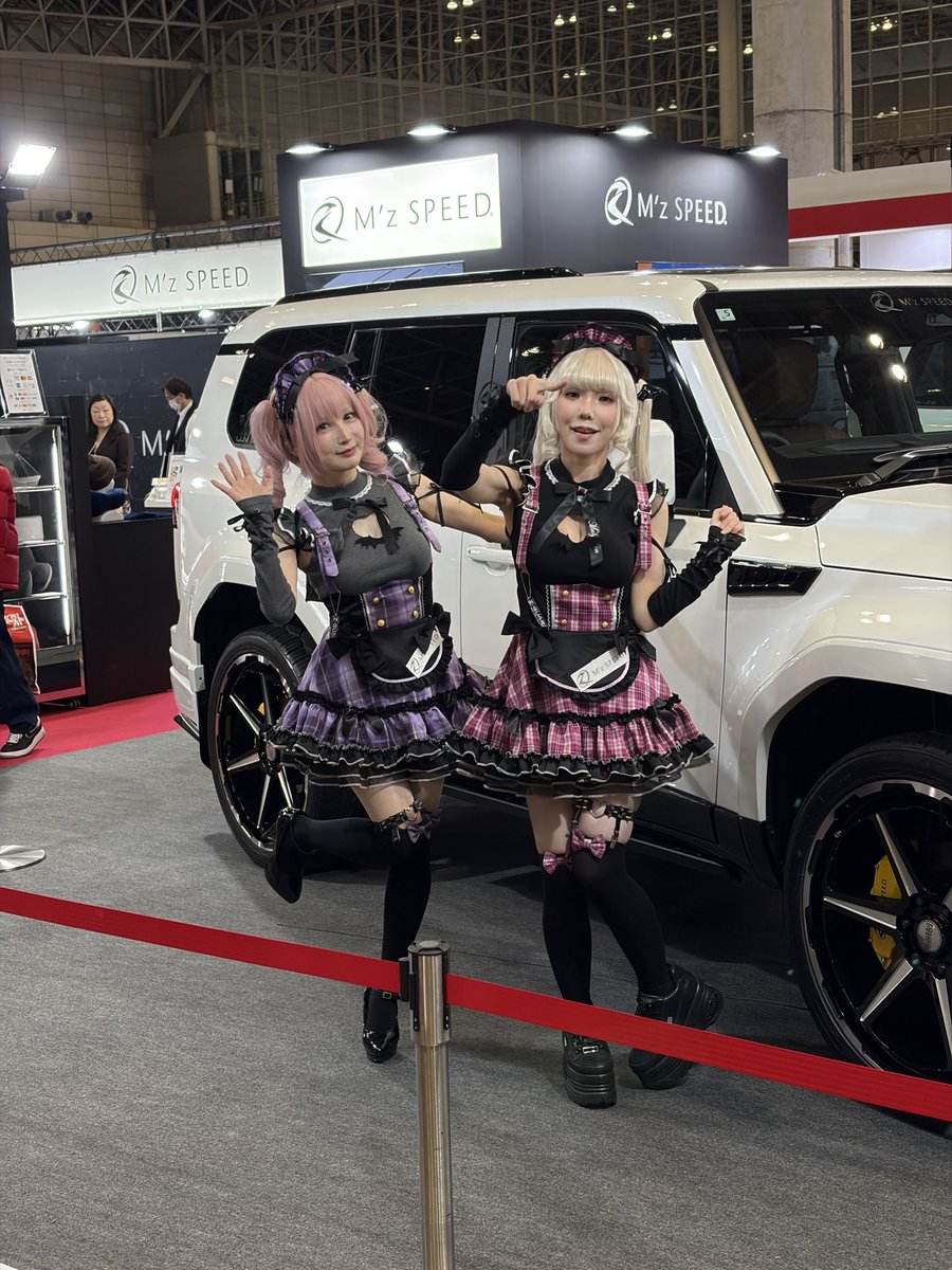 oooo____yyyy4's tweet photo. オートサロン https://t.co/zszAKLjtit