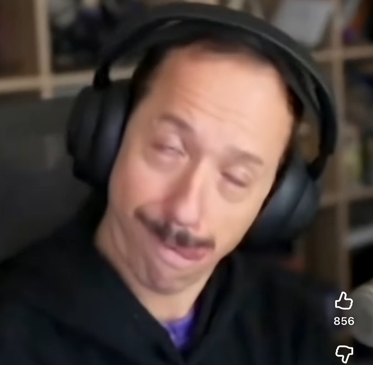 fgcgian's tweet image. la gripe me tiene asi literal