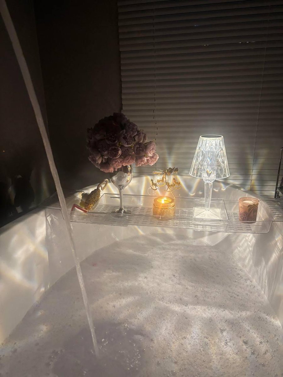 Soft__Eclipse's tweet image. Me time is essential.