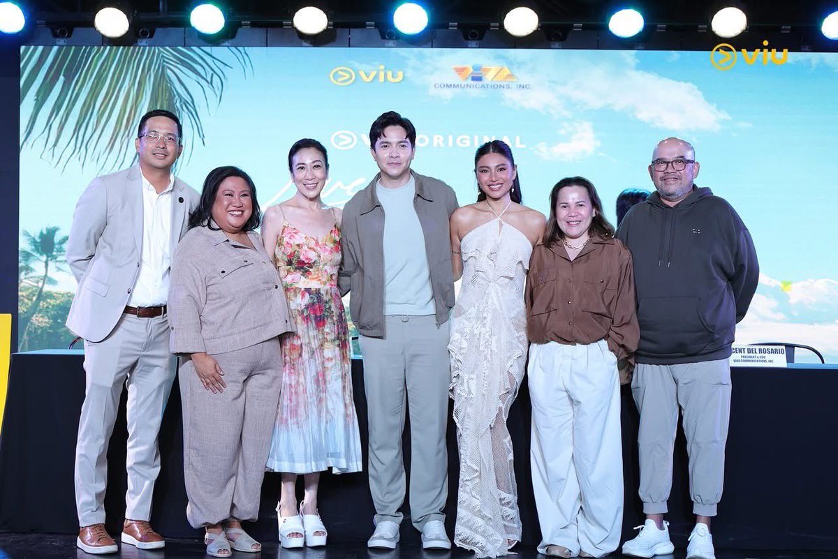 NaddictsOfc's tweet image. When we said big, we meant BIG. Here’s a look back at the moment Love, Siargao became a reality. Ready for a little Siargao magic? 🌊✨

A Viu Original, line-produced by Viva, with media partner GMA. Coming soon only on Viu.

#LoveSiargao #ViuOriginal #NadineLustre…