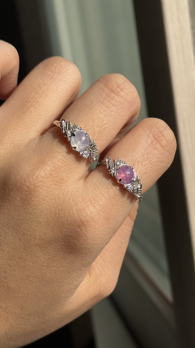 이벤 당첨되어 너무 이쁜 반지를 얻엇읍니다...
사실 화이트랑 핑크 고민하다가 화이트 구매햇었는데 운이 좋아서 핑크도 얻게된.....😊

당분간 데일리 당첨입니다...🫡
ㅈㅉ 사진이 실물을 못담아요..........