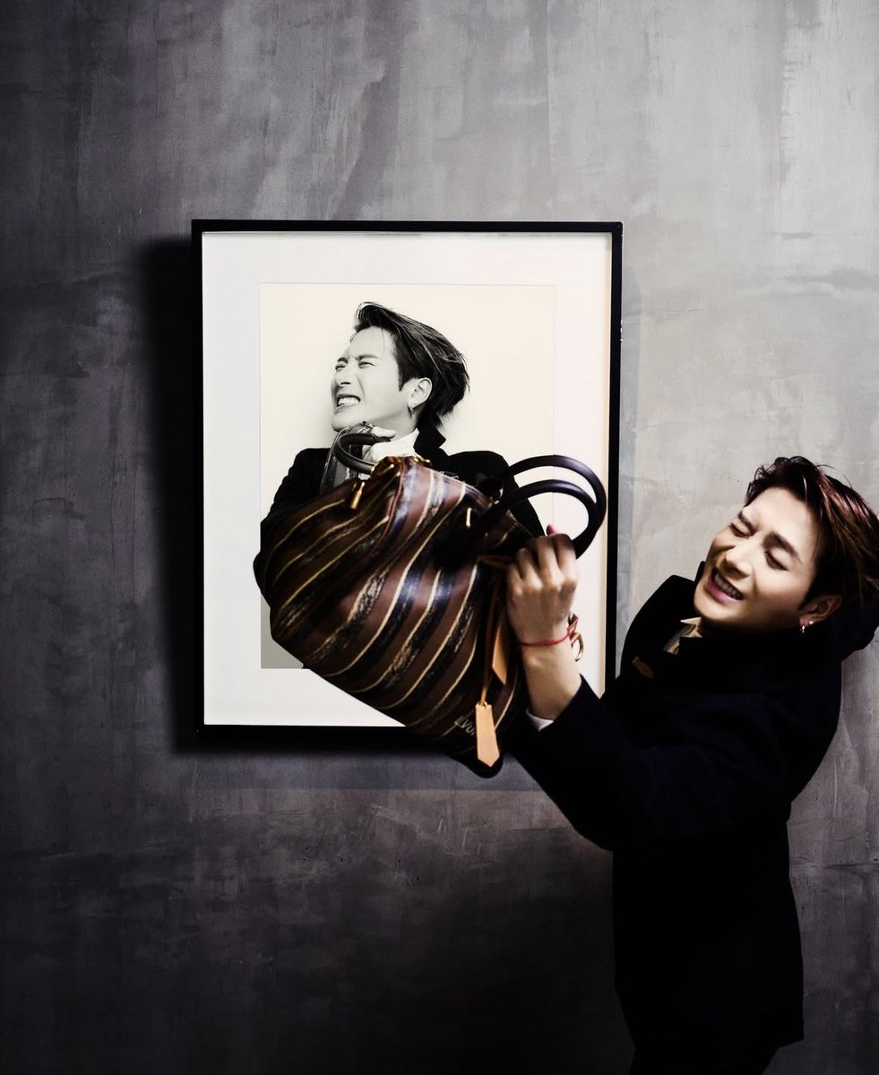 คุณเขาน่ารักมากอ่ะ หล่อมากด้วย 
#JacksonWang #JacksonWangxLouisVuitton