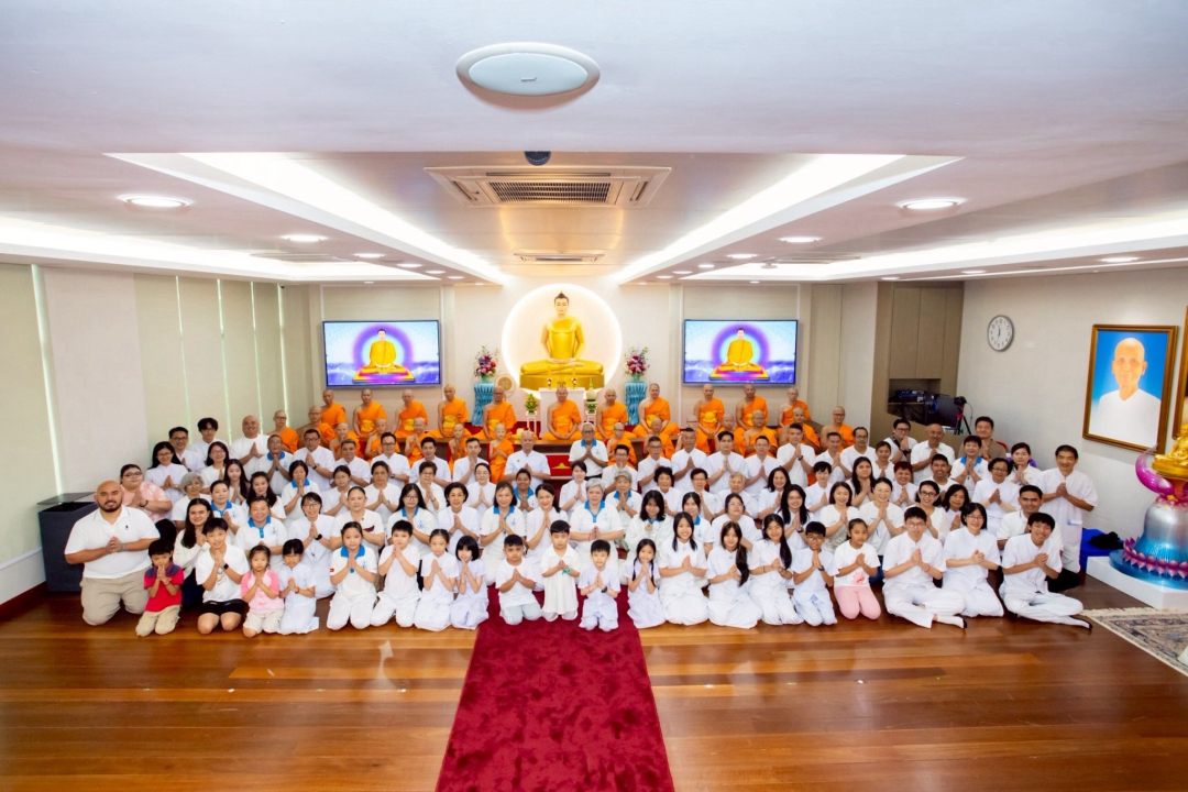DMCupdates's tweet photo. วัดพระธรรมกายกัวลาลัมเปอร์ ประเทศมาเลเซีย จัดพิธีบรรพชาสามเณรใน "โครงการบรรพชาสามเณร ครั้งที่ 2" https://t.co/4GNDrVc29Q https://t.co/6xwE9dJbSl