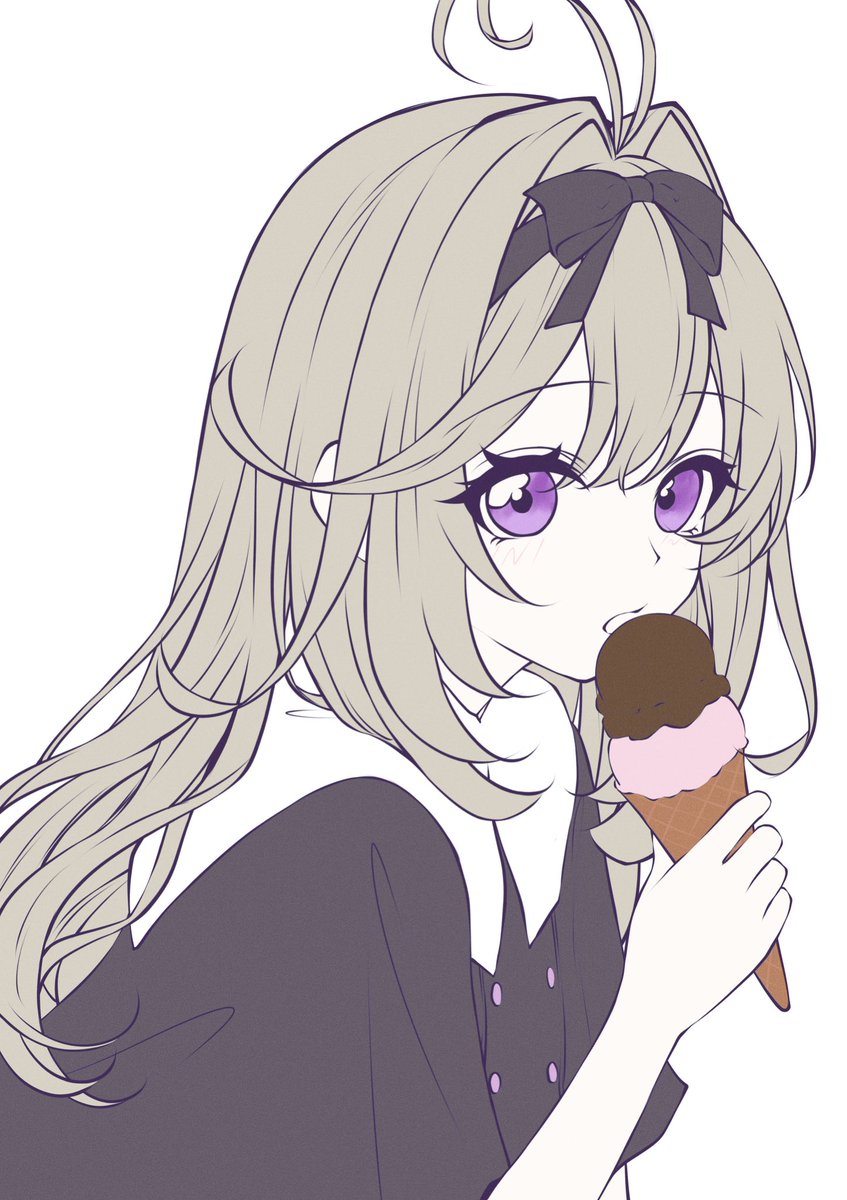 アイスたべるるかちゃん