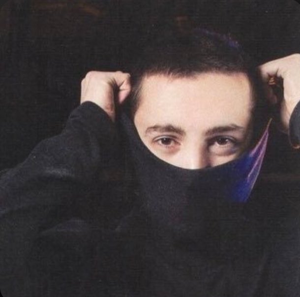 forestofdoubt's tweet image. I was listing to center mass and tyler saying he covers his hands and face with his shirt.. he’s been saying he’s gonna turn into a bishop for a long time