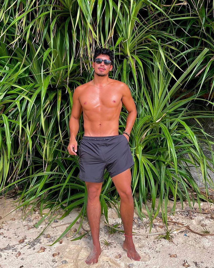 william from the boyfriend s2... like I get why izaya is down bad