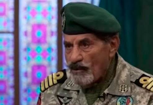 sharagim_zand's tweet image. یادتونه این ناخدا صمدی تعریف میکرد از رشادت تکاوران ارتش در زمان جنگ عراق که چطوری برای پایین آوردن پیکر برهنه یک دختر ایرانی که عراقی‌ها آویزون کرده بودند، جانفشانی کردند!؟ یادتونه چطور براش اکلیل می‌ریدن یه عده!
کجاست الان؟ تکاورهای ارتش کجان؟

میدونستین سپاهی‌ها و بسیجیها…