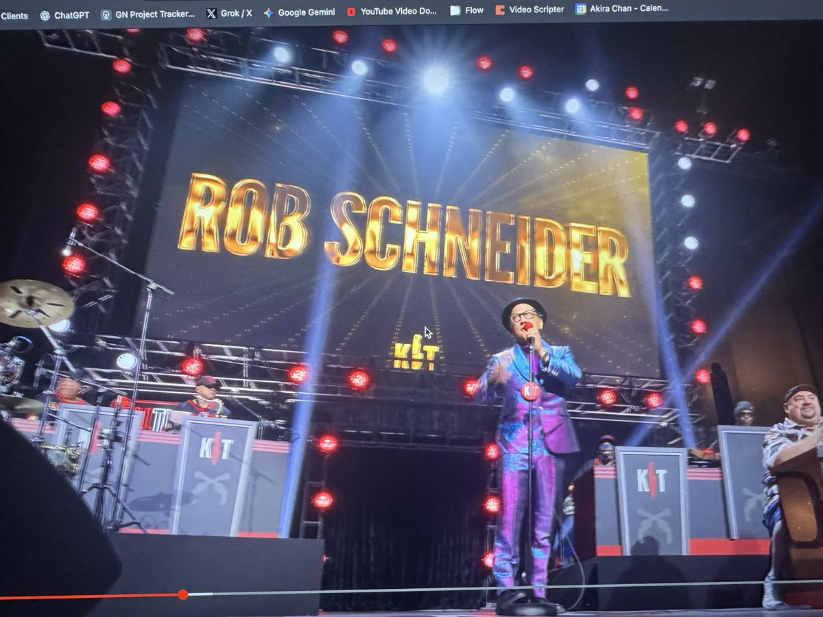 Rob Schneider 🇺🇸 tweet media