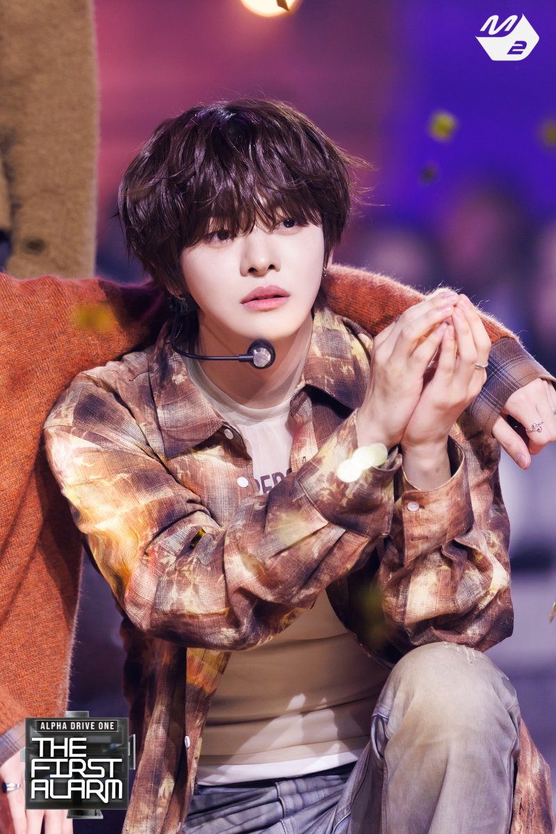 [📸] ALPHA DRIVE ONE(알파드라이브원) - Cinnamon Shake

▶ youtu.be/4OcGDdNcoE4

#ALD1_DEBUTSHOW
#ALPHADRIVEONE #알파드라이브원 <a href="/ALD1_official/">ALPHA DRIVE ONE</a>