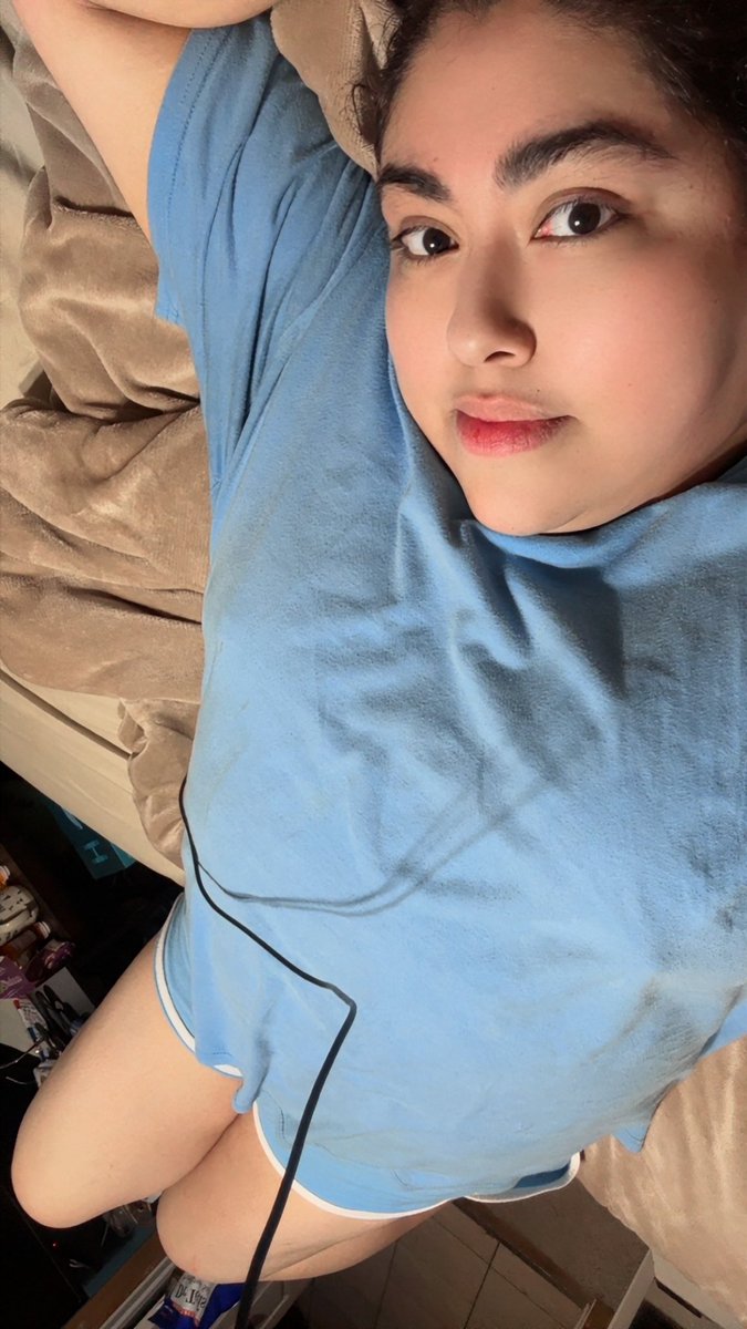 🎀 I’m learning to love myself again… I don’t have a man who’s making me insecure by chasing other females when I’m not looking… He’s always holding my hand even when I don’t think he is… He’s a “talk to me, we can fix this” type of man… An ACTUAL man, not a boy 🎀