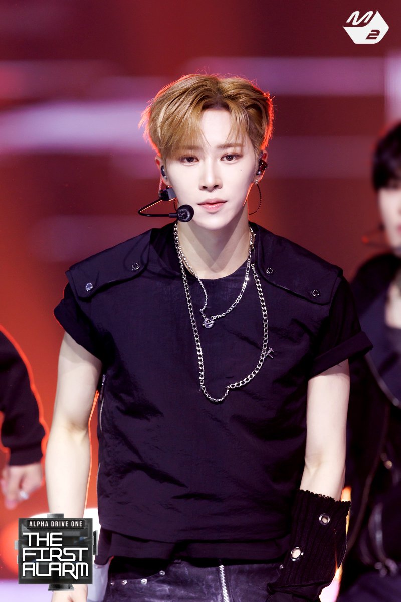 M2MPD's tweet image. [📸] ALPHA DRIVE ONE(알파드라이브원) - FREAK ALARM

▶ youtu.be/A2ikasvWpwo
 
#ALD1_DEBUTSHOW
#ALPHADRIVEONE #알파드라이브원 @ALD1_official