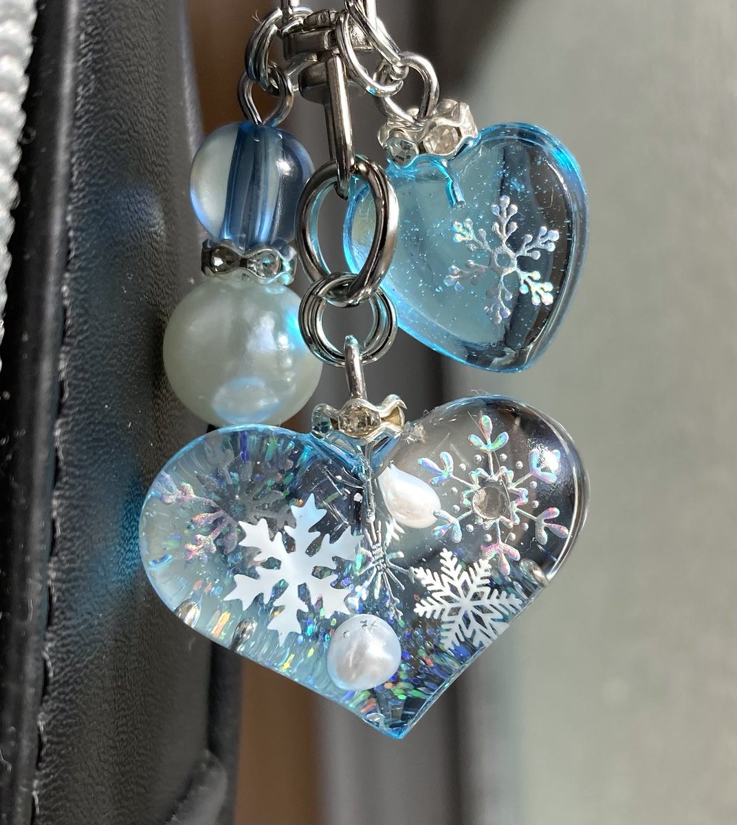 ぷっくりハートの雪バッグチャーム❄️

#レジン #レジンアクセサリー #ハンドメイド #バッグチャーム #雪