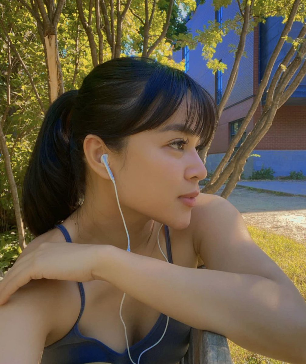Ed41Grace's tweet photo. Just a simple day with my favorite music. Peace of mind. 🍃 #RelaxingTime #NatureVibes #MusicLover #GoldenHour https://t.co/iJQk7TwhxU