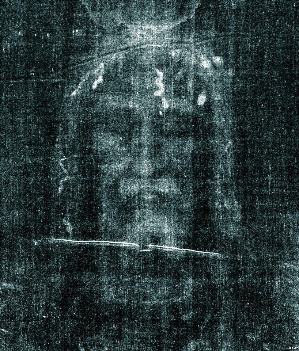 FrankyWahoo's tweet photo. @JamieVernon I uploaded a picture of the shroud of turin into chat gpt and prompted it to turn into a portrait. How did render this image 🐑✝️😵 https://t.co/hKAsGbqTTS
