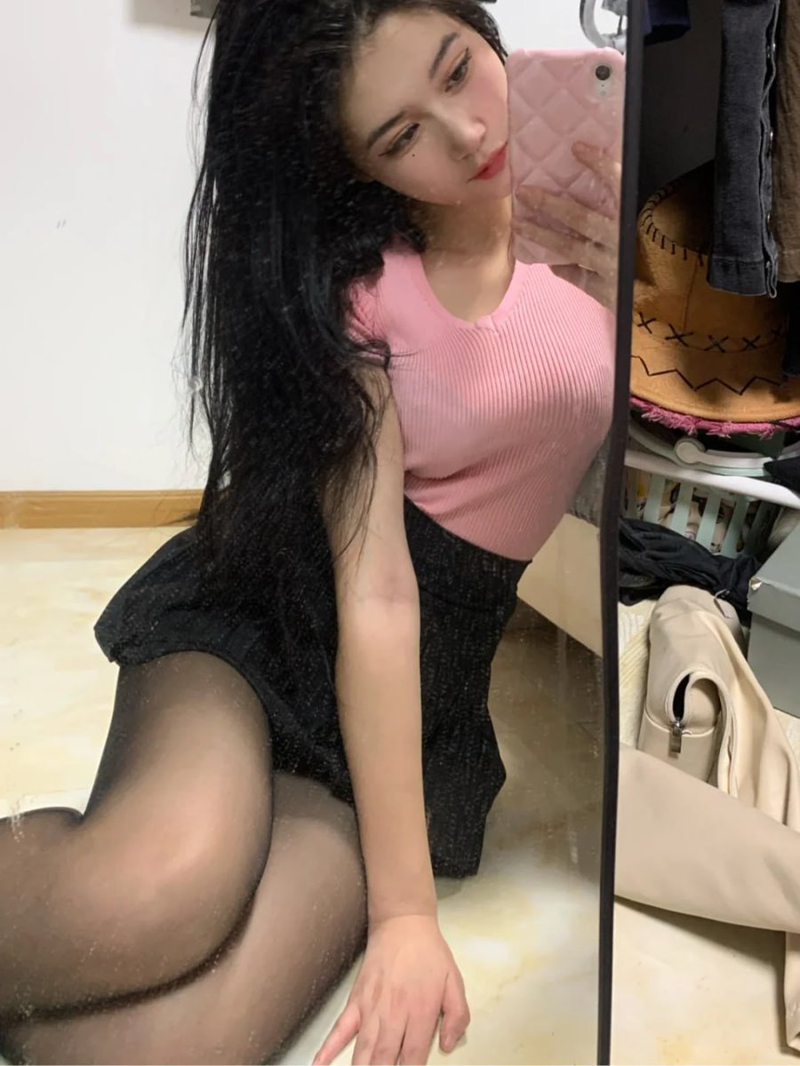 SWSNCC's tweet image. 连云港

大号:@EllaDrake180249

或者主页✈️更精彩

江苏

岁月流逝，青春悄然，留我在时间的漩涡中，独自徘徊，等待那痴梦一场。

连云港市灌云县灌云县农村数字电影广场

点头像简介玩我