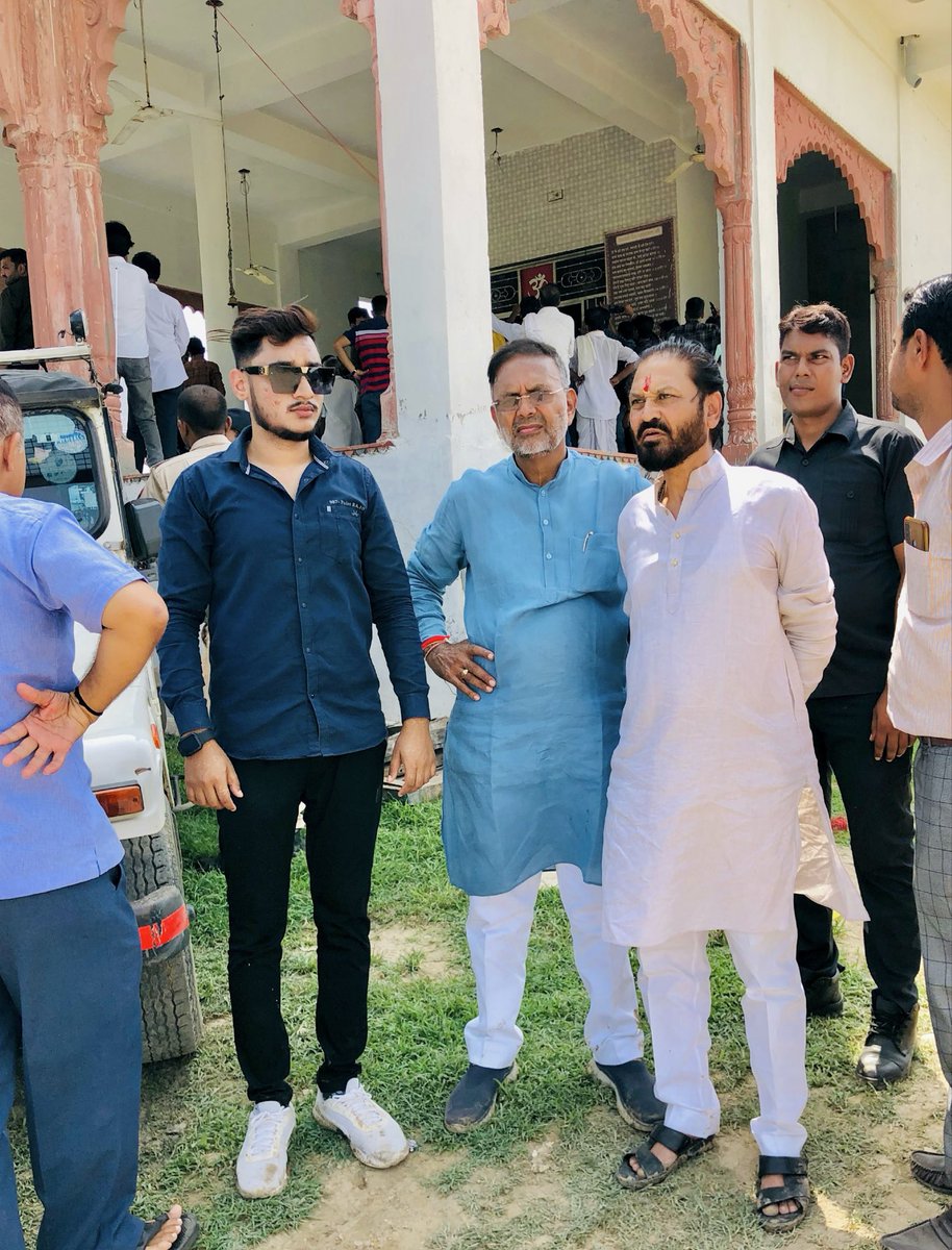zishankadak's tweet photo. राजस्थान सरकार में ऊर्जा मंत्री श्री हीरालाल नागर जी को जन्मदिन की हार्दिक बधाई एवं शुभकामनाएं। 

ईश्वर से आपके उत्तम स्वास्थ्य एवं दीर्घायु जीवन की कामना करते है।
@hlnagar 
@BJP4India 
@BJP4Rajasthan 

#minister #bjp #zishankadak #kadak #kota https://t.co/OE5SHNk9XI