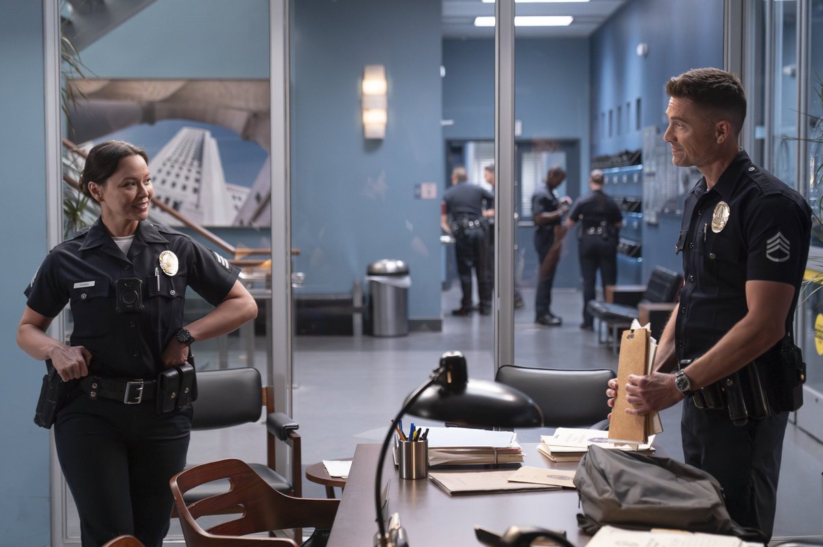 daddicop's tweet photo. In awe of 8x02 Chenford. They always have each other’s six, never leave eo behind, and communicate clearly! PEAK PARTNERSHIP! My heart, my babies, I love them. 🥹💗 #TheRookie https://t.co/gehkvfUBha