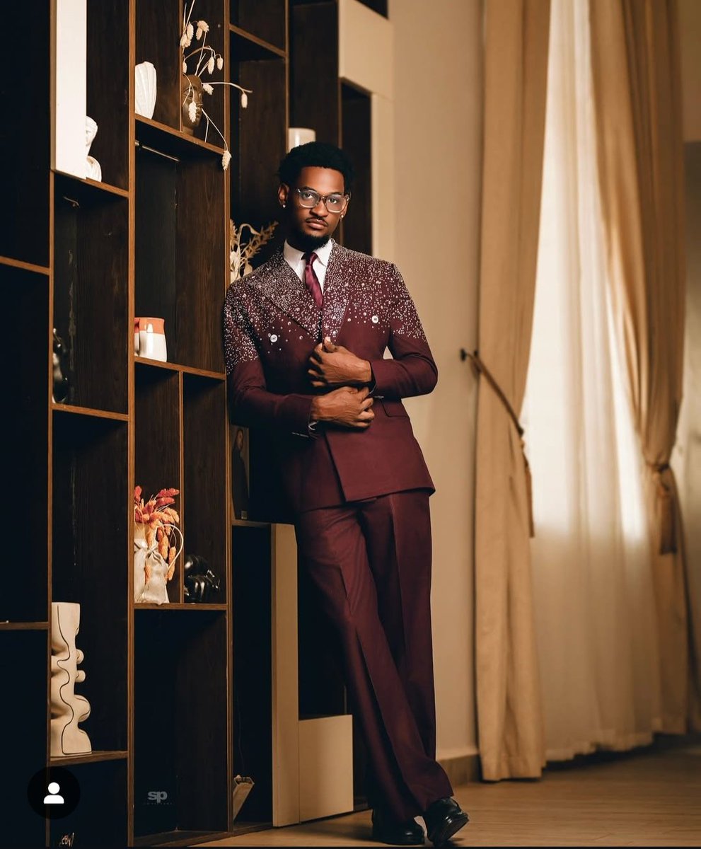 AjatoSophi21168's tweet image. Yayyyy💃💃
I can't keep calm😭
Today is Big T birthday 🔥
My one and only Tophizzy
Happy birthday Topher🎂,I pray that the Lord continues to strengthen you and grant you all your heart desires according to his will🙏🙏
Have a great one🤭🔥
HAPPY BIRTHDAY TOPHER
#T26
#TopherBassey