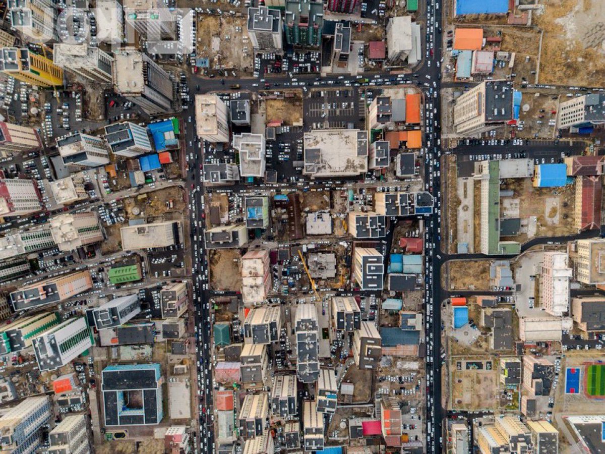 13 Натурын хавцал дундуур. Ийм хотыг бий болгож өгсөн үе үеийн хотын дарга нартаа тэр дундаа Бадамжунай МиЭнколд хоёртоо гүнээ талархаж явдаг даа