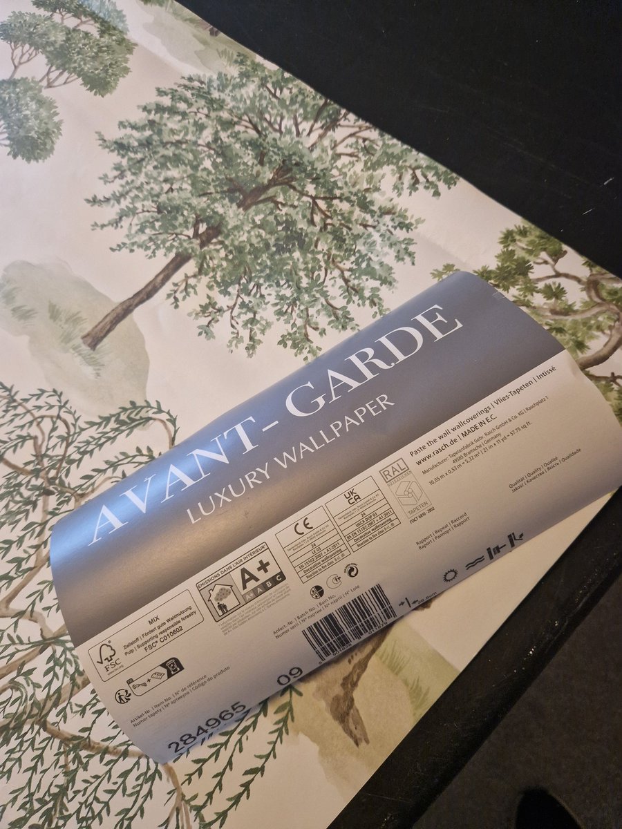 A Decorators Life tweet media