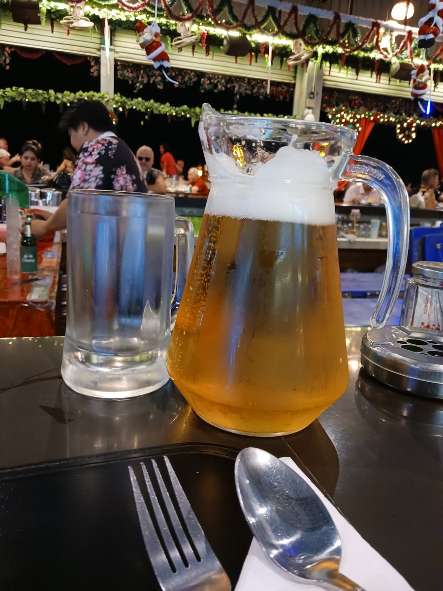 _p_ms's tweet image. 今回のパタヤ旅行も

ひたすら食って 飲んで 寝て
と 最高に堕落した時間を過ごせたな

一人旅ってほんと 最高！

でも次回は またみんなとわちゃわちゃ楽しもう

また行くぜ🏝

 #パタヤ