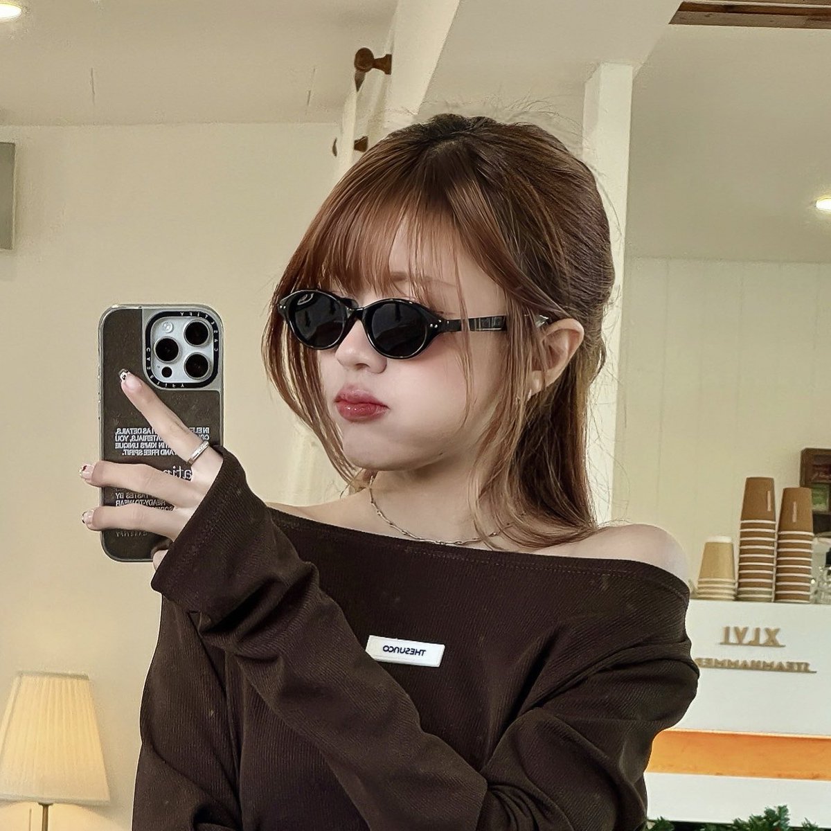 yoxrgravity's tweet image. ถ้าให้เลือก 1 ชิ้น รุ่น betty จะติดอันดับแว่นกันแดดที่ใส่สวยตลอดไป ในราคาไม่เกิน 400 🫶🏻🤏🏻