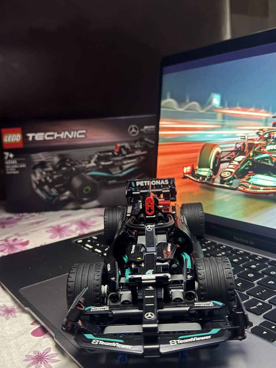 obvicutie's tweet image. ️

ㅤ𓂃 ⁺ 〔 #OURDREAMIES 〕─ . ִֶָ𖤐
⠀⠀⠀⠀𝗗𝗥𝗘𝗔𝗠𝗘𝗥_𝗚𝗘𝗢𝗥𝗚𝗜𝗢🦊
ㅤ
💬 Selesaiii~! 
💬 Another one for the collection ☝️
💬 𝘚𝘦𝘯𝘥 𝘢 𝘱𝘩𝘰𝘵𝘰. 
💬 You guys lagi sibuk apa?
💬 Ayo short qna? 🤔

 ️