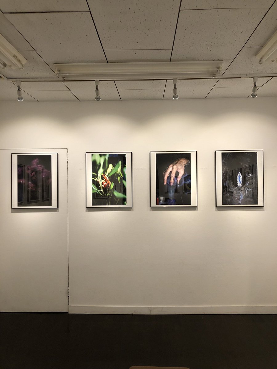 InfoJunktion's tweet image. サードディストリクトギャラリーでは浜田泰介写真展「polkadot」が、1月25日（日）まで会期中無休で開催中です。
好評撮り下ろしシリーズの8回目、併せて展示作品を収録した最新の同題冊子も刊行。
是非ご覧ください。
3rddg.com