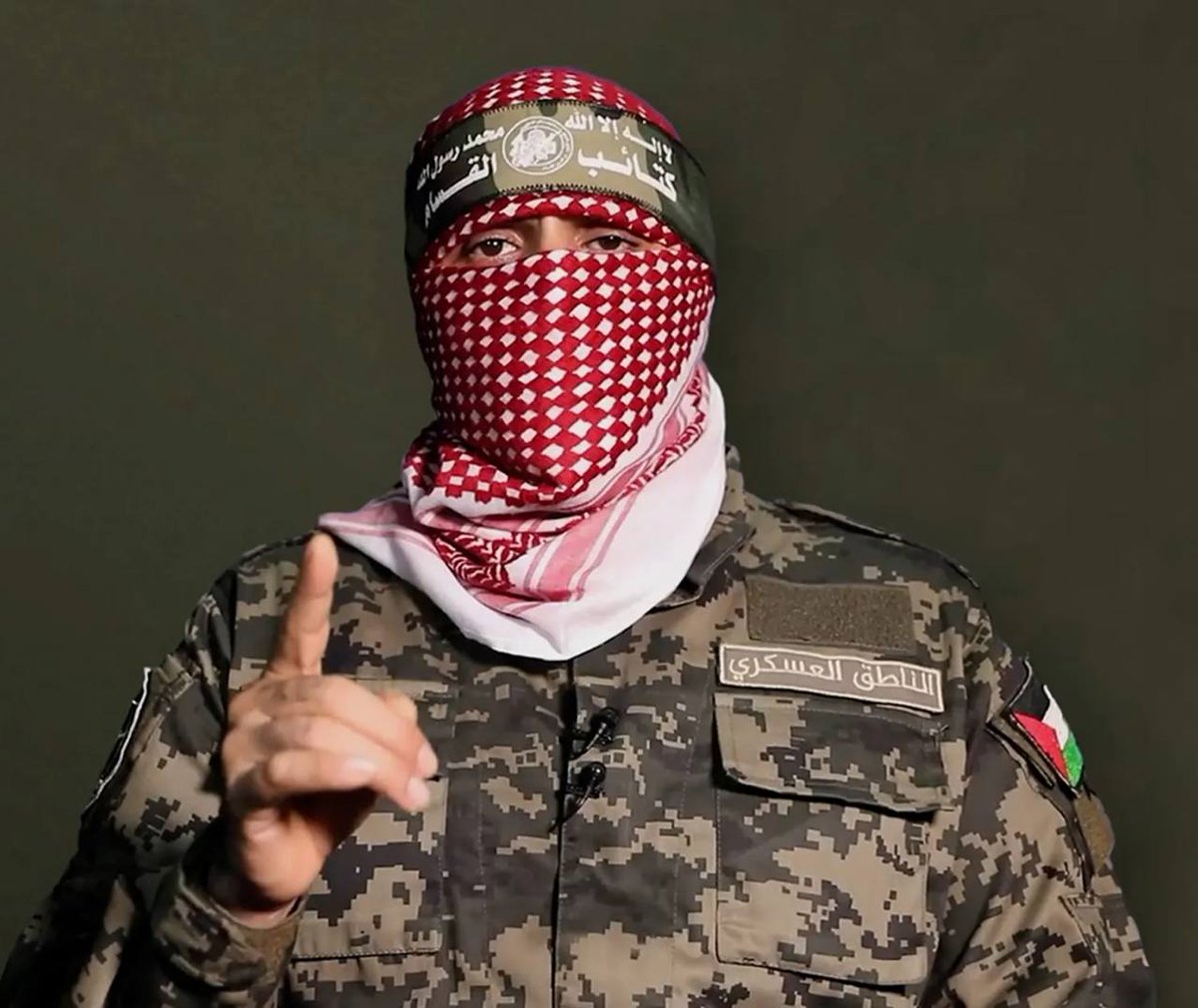 🔴 Ebu Ubeyde’nin kızının, babasına yazdığı mektup ortaya çıktı:  

İyi akşamlar babacığım, mektubuma verdiğin cevap bana ulaştı ve cevabın gerçekten çok güzeldi. Babacığım, ben her gün uyumadan önce seni düşünüyorum. Uyumakta zorlanıyorum. 

Uzun zamandır sana sormak istediğim