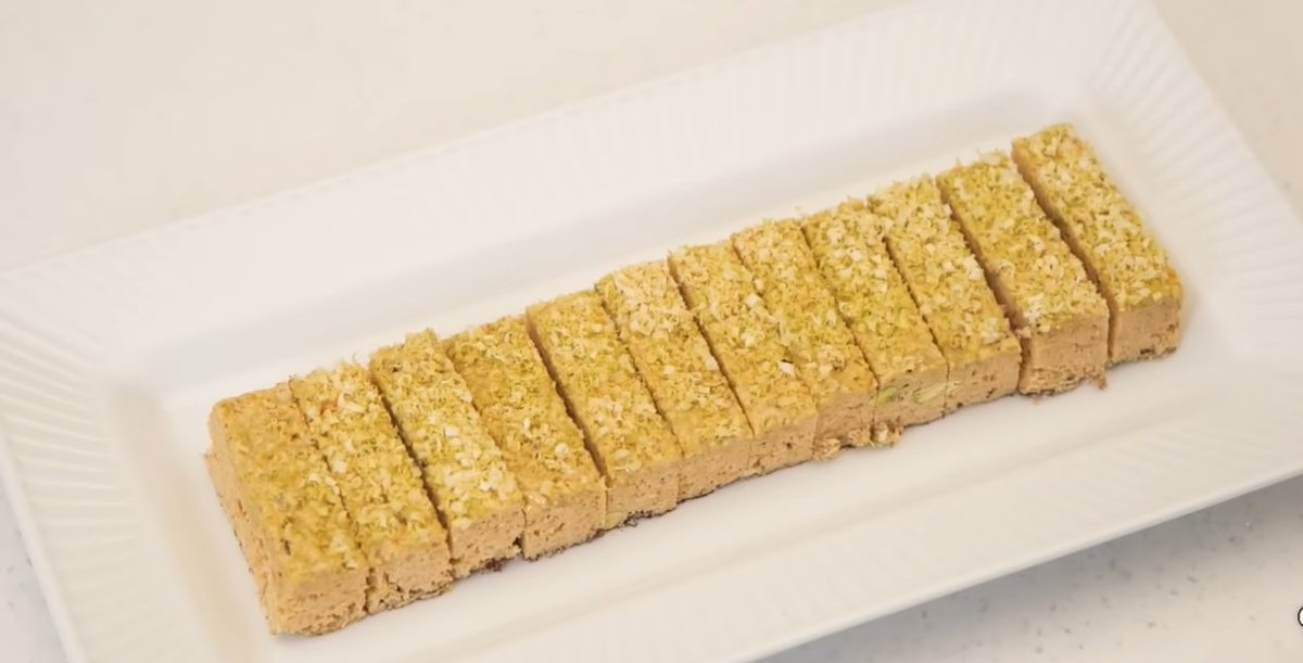 올해 최고 충격의 두쫀쿠

하말넘많
                                                    안성재