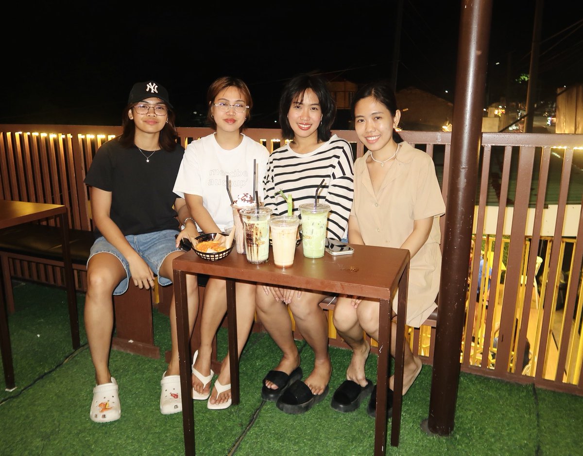 jonahbette's tweet photo. #coffee #siblings https://t.co/dSvnm13Qmu