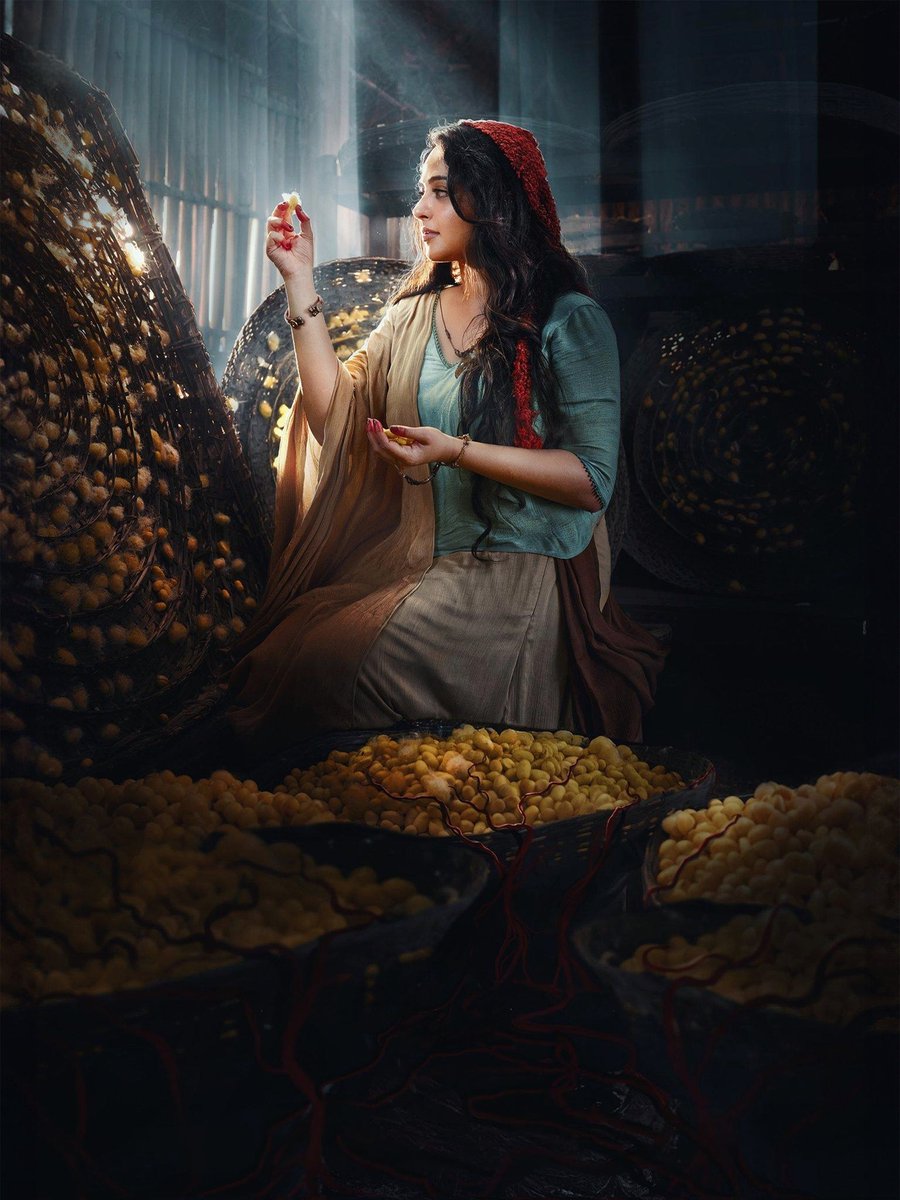 Trailer of #Kathanar is unlike anything Malayalam cinema has ever seen🔥pushed Malayalam cinema to heights never imagined - Akhil Sathyan(director Sarvam Maya) 

#AnushkaShetty 👑