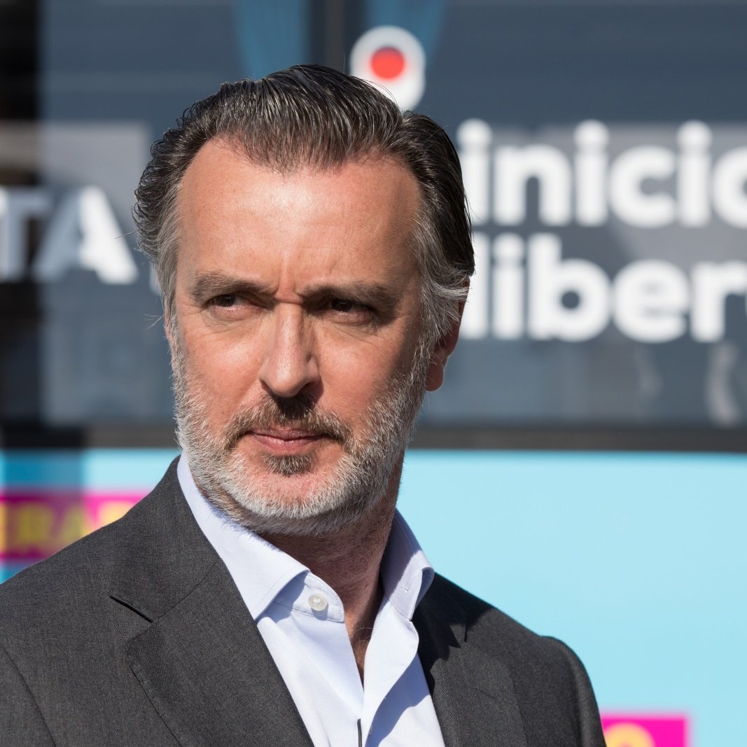 O que mais chateia é que o lugar certo seria como Primeiro Ministro, não Presidente da República.

Dos políticos mais bem preparados para os desafios do mundo moderno.

Vai com tudo <a href="/jcf_liberal/">João Cotrim Figueiredo</a>.